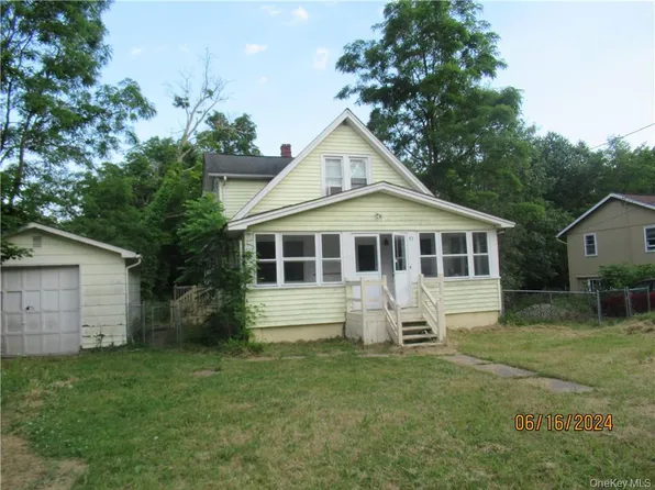 82 North Rd, Bloomingburg, NY 12721