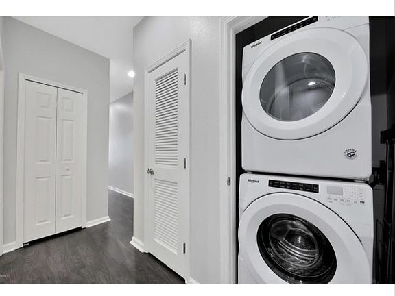 3rd image of 11311 Estancia Villa Dr #1404