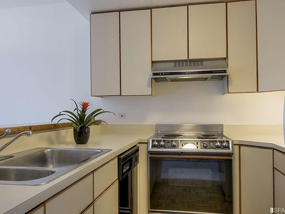 4th image of 601 Van Ness Ave APT 952