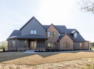 18488 Lake Sequoyah Rd, Fayetteville, AR 72701