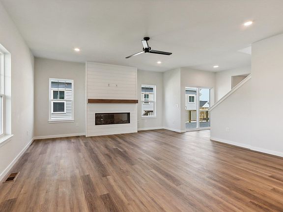 2nd image of 4819 Lacy Rd
