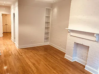 Rented by Metropolis Real Estate of Manhattan