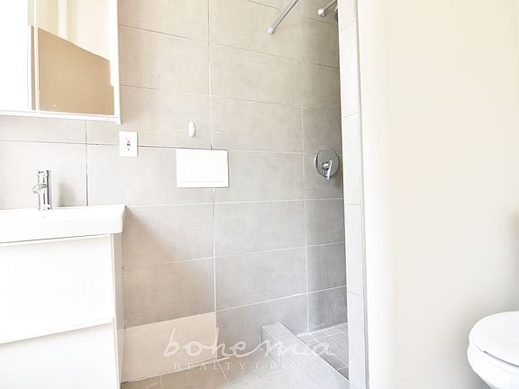 5th image of 580 Saint Nicholas Ave APT 2P