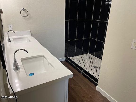 4th image of 4030 N PALM Circle