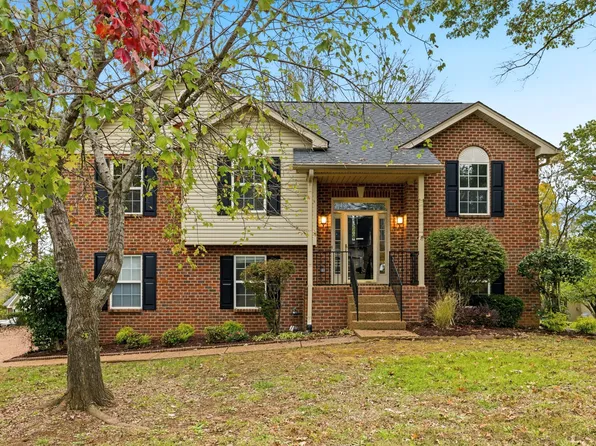 1310 Thrush Dr, Mount Juliet, TN 37122