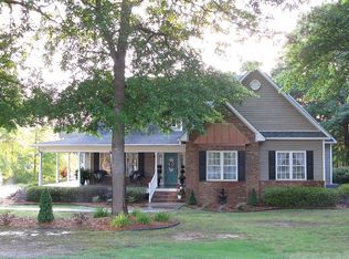 119 Chatham Lake Ln, Cheraw, SC 29520