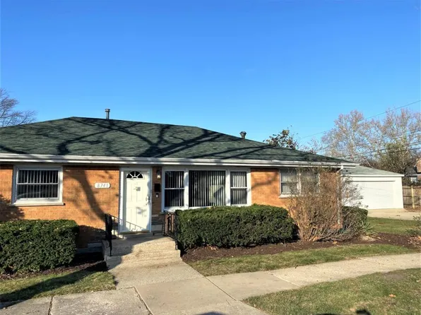 8737 S Sproat Ave, Oak Lawn, IL 60453