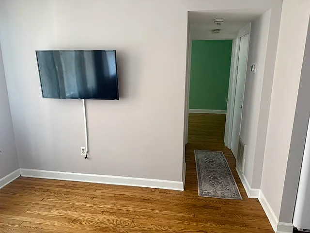1615 Kenyon St NW #2 — Photo 3