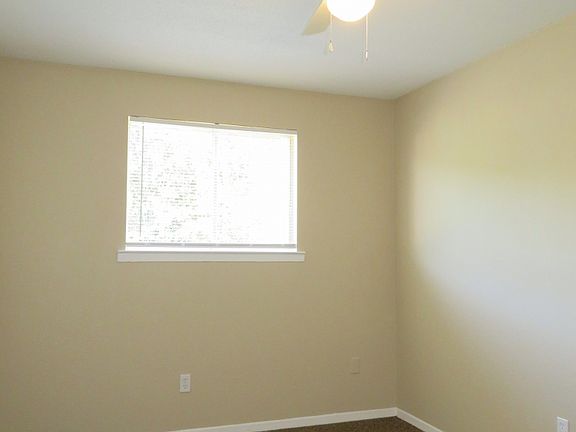 4th image of 4426 Medley Ln