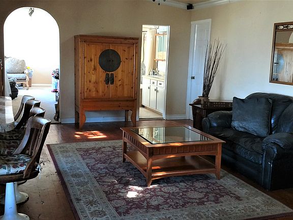 5th image of 2901 Harris Dr