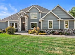 5316 Oldfield Dr, Caledonia, WI 53108