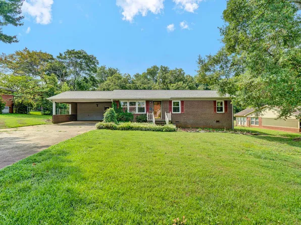 109 Pleasant Meadows Dr, Gaffney, SC 29341
