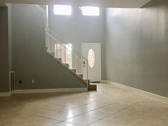 5th image of 15029 Kimberley Ct