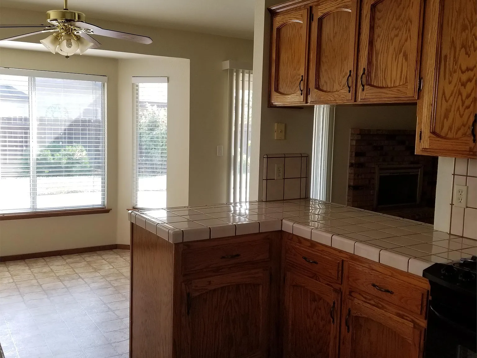 R02 - 444 N Tommy St. Visalia - 1 — Photo 2