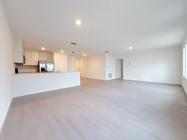 1959 Wilder Way — Photo 4