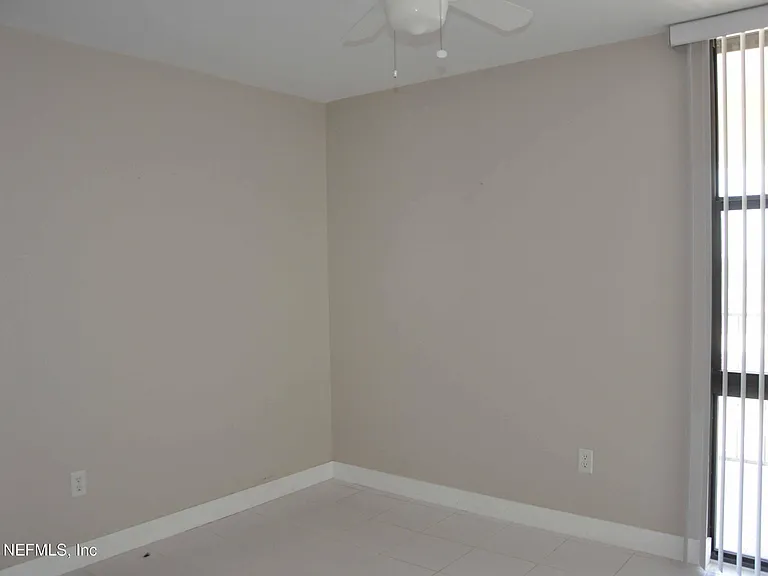 1301 S 1st St #906 — Photo 11
