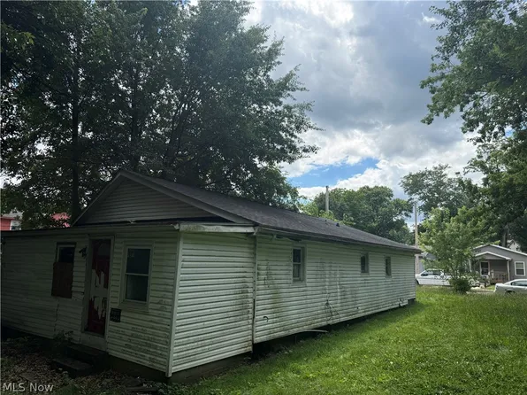 326 Mead St, Zanesville, OH 43701