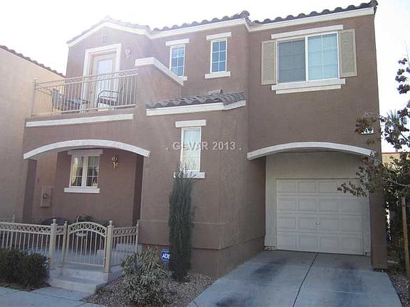 3rd image of 445 Petal Dew Ave