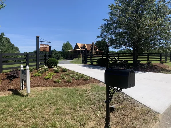 7341 Southern Rd, Fairview, TN 37062