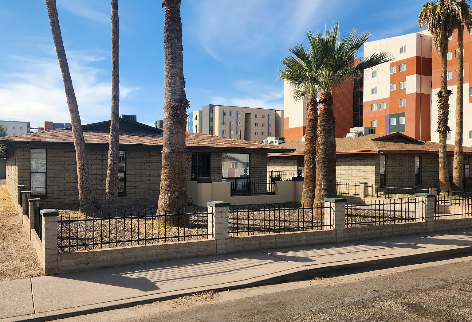 2 bed, 1.0 bath, 750 sqft, $1,095 — Photo 1