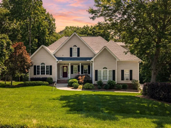 25 Winchester Ct, Youngsville, NC 27596