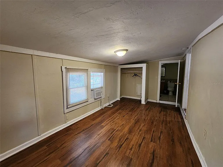 1623 SE 3rd Ave — Photo 24