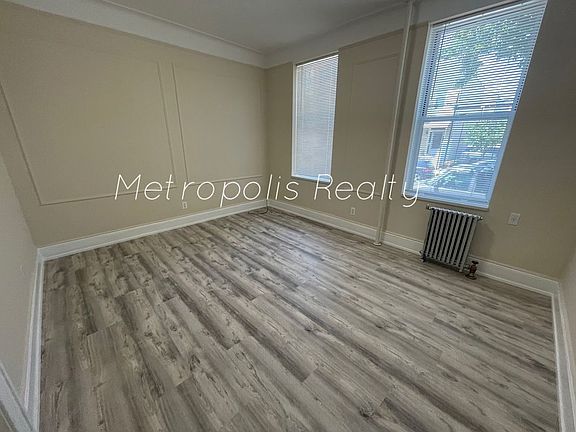 3rd image of 35-13 30th St #1F