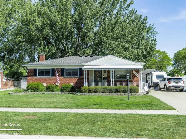 14905 Chippewa Dr, Warren, MI 48088