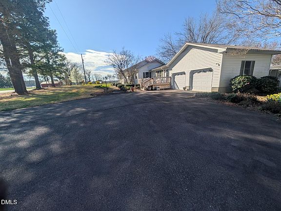 2nd image of 8043 Crawford Currin Rd