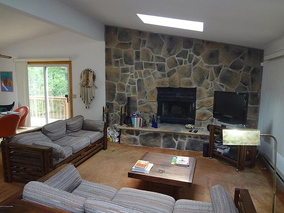 4th image of 474 Scenic Dr