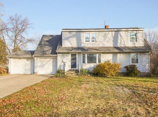 9141 Rosemary Ln, Mentor, OH 44060