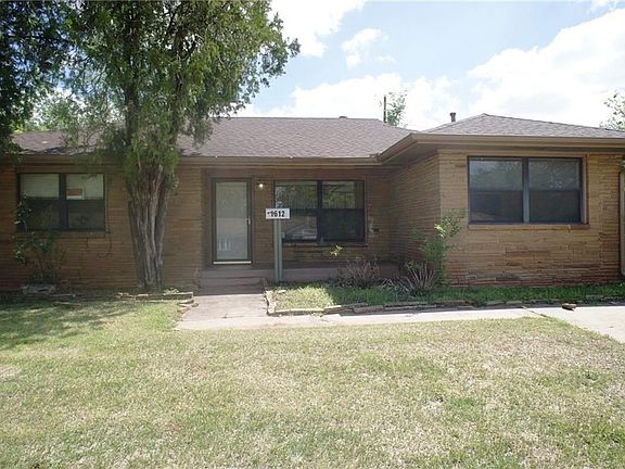 2nd image of 1512 Meyers Pl