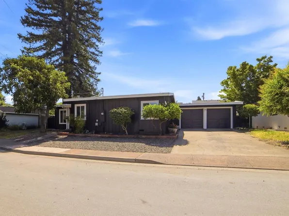 1924 Diamond Court, Santa Rosa, CA 95404