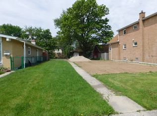 15302 Ashland Ave, Harvey, IL 60426
