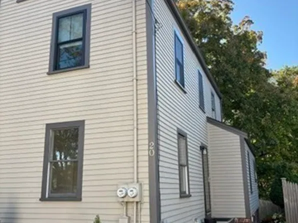 20 Chestnut St #20, Newburyport, MA 01950