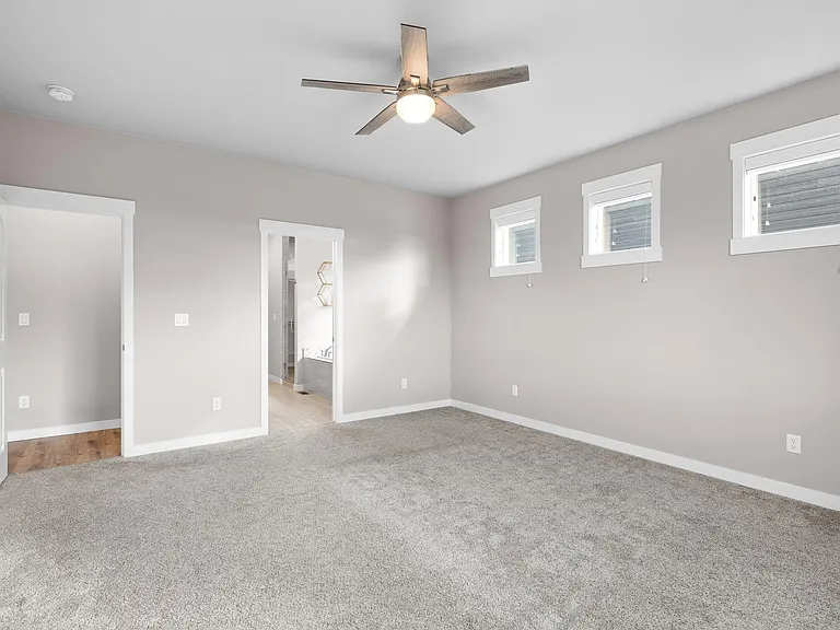 4740 W Derek Ave — Photo 33