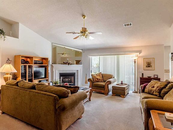 3rd image of 621 Gardenview Ct