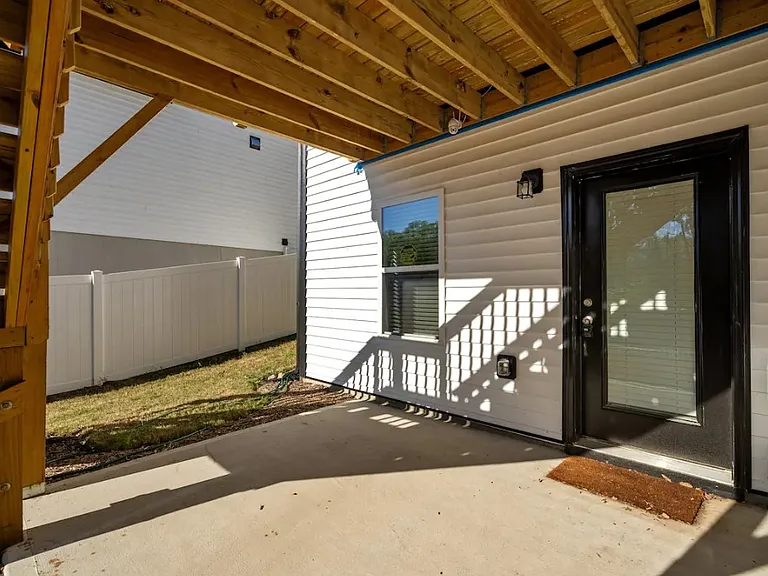 415 Sustainable Way — Photo 26