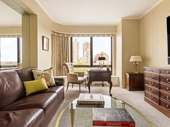 530 East 76th Street image 9 of 19