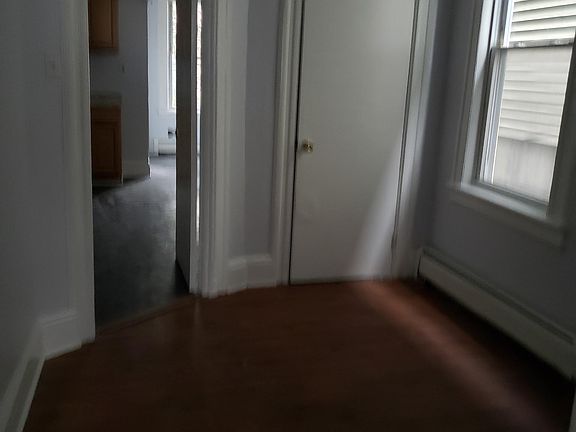 4th image of 167 Clendenny Ave APT 1L