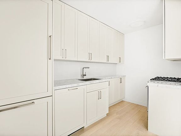 2nd image of 61 Jane St APT 10M
