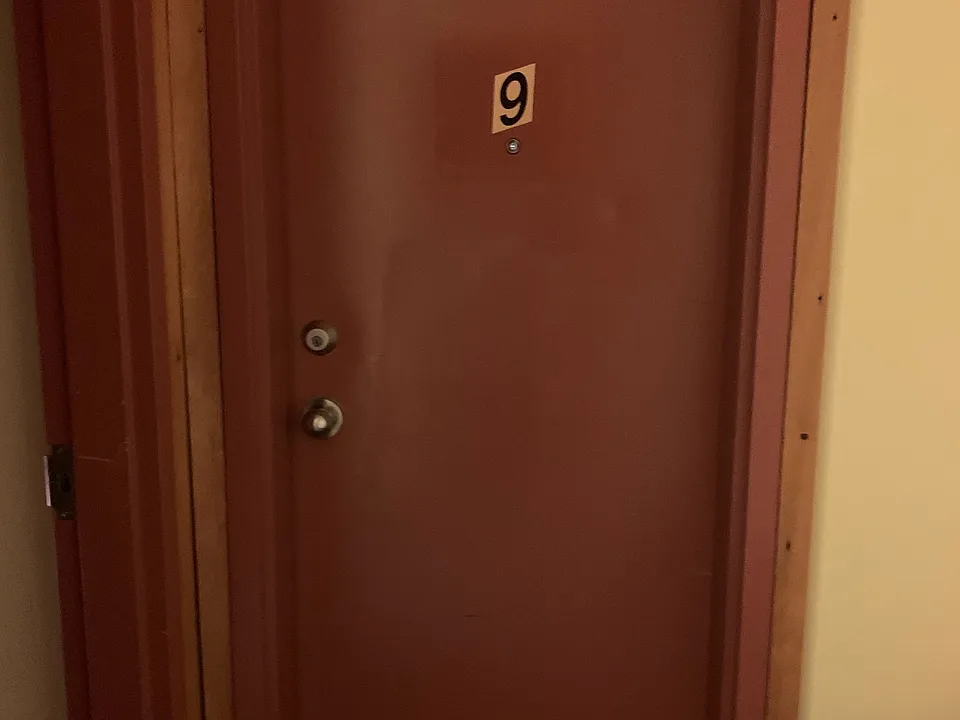 12 Saint David St N #9
