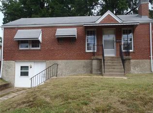 627 Rochester Dr, Saint Louis, MO 63125