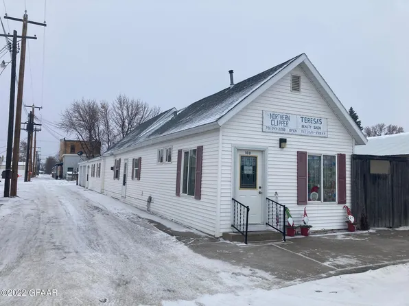 103 E Front St, Larimore, ND 58251