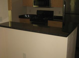 1861 Meadow Ln UNIT 111, Pewaukee, WI 53072