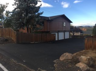 912 Pecks Canyon Rd, Yakima, WA 98908