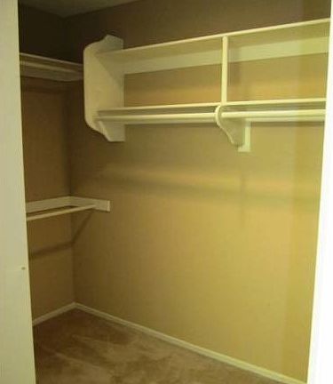 4th image of 653 Oak Run Trl Unit 403