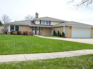 6090 S 18th St, Milwaukee, WI 53221