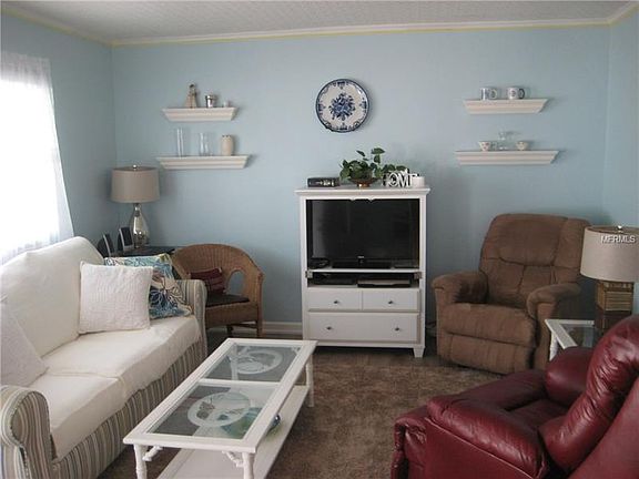 3rd image of 205 Kings Blvd APT 63