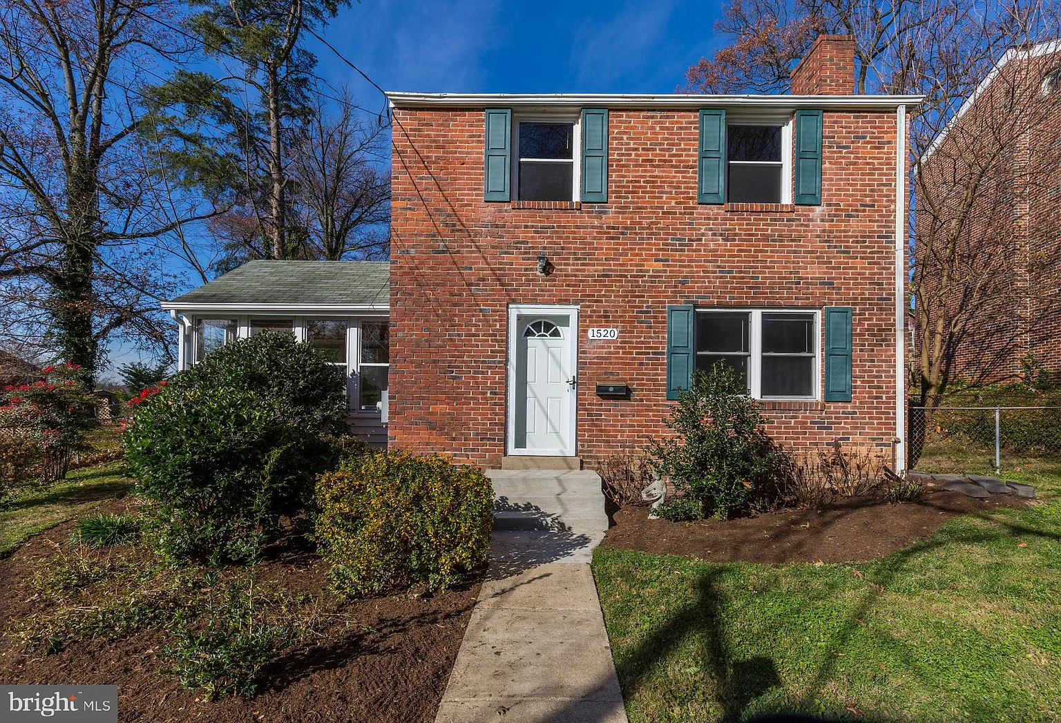 1520 Elson St photo 1